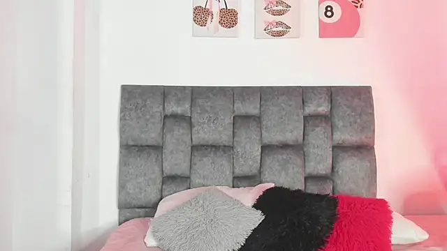 Snapshot of Isabella_Moon9 chatting on 06.06.26 Isabella Moon9 online show from 06.06.26