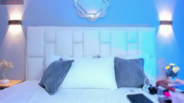 KataThonpson online show from 03.03.26