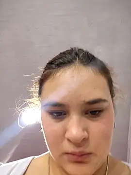 Snapshot of katty_42 chatting on 04.27.26 katty 42 online show from 04.27.26