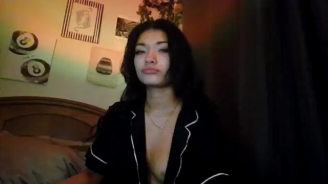 Snapshot of ellianajean chatting on 03.06.26 ellianajean online show from 03.06.26