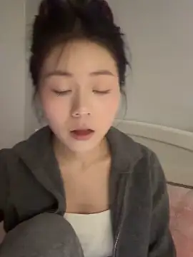 Snapshot of Nana-3 chatting on 03.12.26 Nana-3 online show from 03.12.26