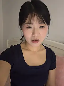 Snapshot of Nana-3 chatting on 03.15.26 Nana-3 online show from 03.15.26