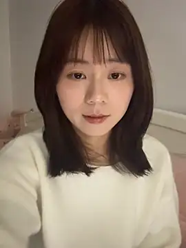 Snapshot of Nana-3 chatting on 03.21.26 Nana-3 online show from 03.21.26