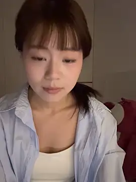 Snapshot of Nana-3 chatting on 04.09.26 Nana-3 online show from 04.09.26