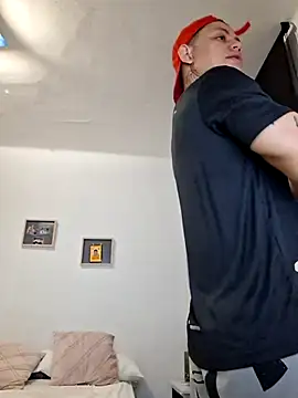 Snapshot of Zarc_Jhonson chatting on 01.24.25 Zarc Jhonson online show from 01.24.25