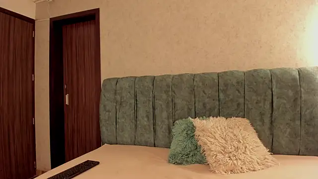 Aleera Walton online show from 03.20.26