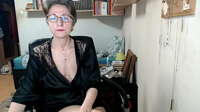 katemodel online show from 09.25.25