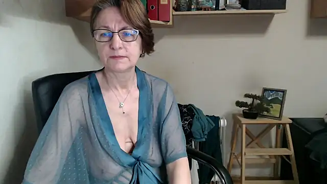 Snapshot of katemodel chatting on 05.30.26 katemodel online show from 05.30.26