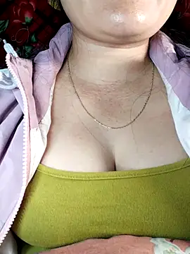 Reina Fcup01 online show from 02.04.26