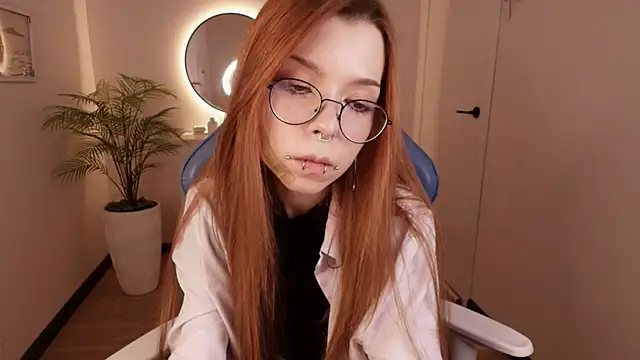 Snapshot of PinkAn8el chatting on 02.19.26 PinkAn8el online show from 02.19.26