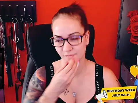 Snapshot of _MissJaneWarren_ chatting on 06.26.26 MissJaneWarren online show from 06.26.26