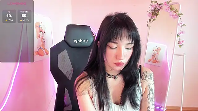 AliceeinWonderlanddd online show from 07.03.26