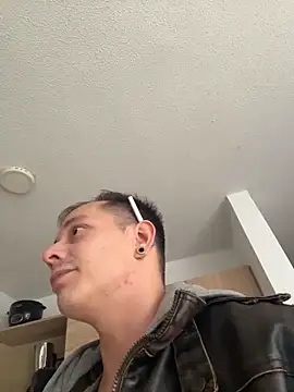 Snapshot of AxelMuller chatting on 02.12.26 AxelMuller online show from 02.12.26