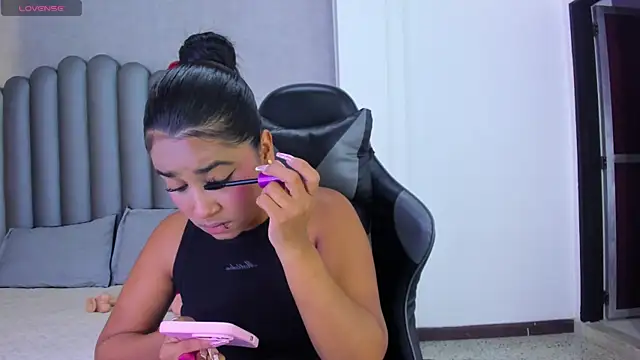 Shirleytaylor- online show from 04.16.26