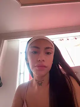 Snapshot of Bonny_Eva chatting on 05.14.26 Bonny Eva online show from 05.14.26