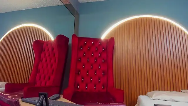 Snapshot of barbara_leython chatting on 02.13.26 barbara leython online show from 02.13.26