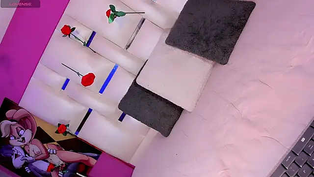 EmmaSweet23 online show from 02.25.26