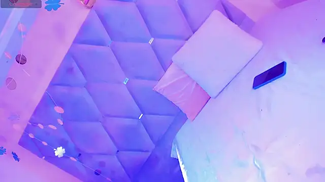 EmmaSweet23 online show from 03.21.26