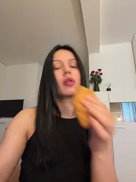 Snapshot of lorry6 chatting on 02.19.26 lorry6 online show from 02.19.26