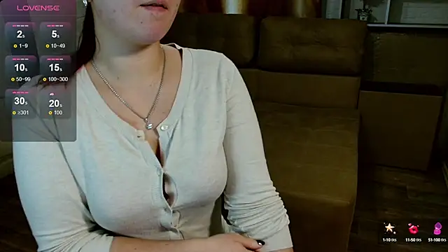 Snapshot of NotYourDoll chatting on 01.26.25 NotYourDoll online show from 01.26.25