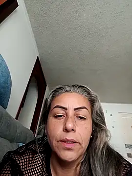 Snapshot of maynor_1998 chatting on 02.08.26 maynor 1998 online show from 02.08.26