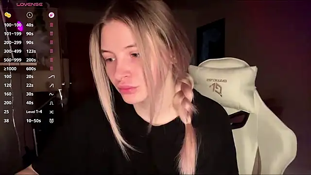 VibeVi online show from 03.08.26