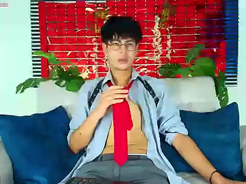 Snapshot of ThiiagoSaeenz chatting on 02.19.26 ThiiagoSaeenz online show from 02.19.26