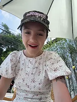 MiaTee online show from 03.22.26