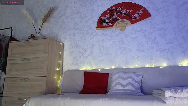 Snapshot of saya_li11 chatting on 02.12.26 saya li11 online show from 02.12.26