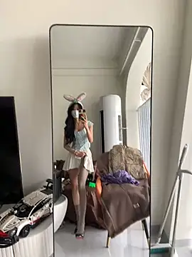 Snapshot of ShouSushi chatting on 02.02.26 ShouSushi online show from 02.02.26