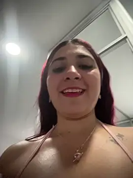 Snapshot of Nahomy_Benett chatting on 02.12.26 Nahomy Benett online show from 02.12.26