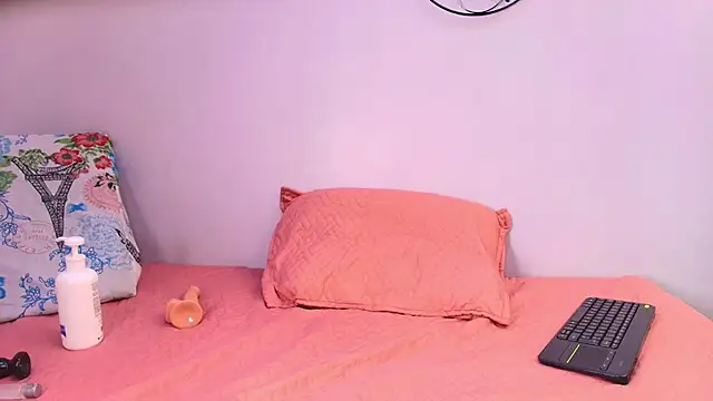 melany roberts  online show from 02.13.26