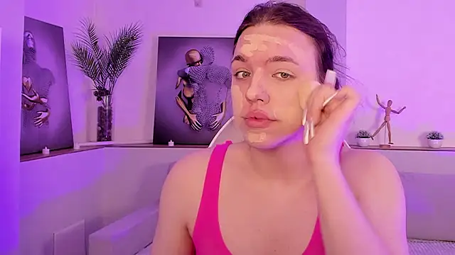 Snapshot of Madison_dolly chatting on 02.14.26 Madison dolly online show from 02.14.26