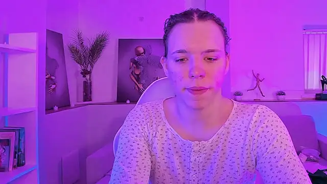 Snapshot of Madison_dolly chatting on 02.25.26 Madison dolly online show from 02.25.26