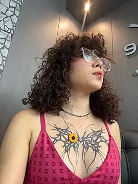 luci butterfly online show from 02.04.26