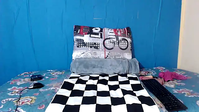 PrettyLisa26 online show from 02.17.26