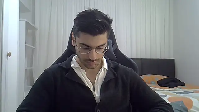 Snapshot of ciceroable chatting on 04.13.26 ciceroable online show from 04.13.26