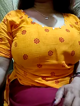 Snapshot of PARI51 chatting on 04.22.26 PARI51 online show from 04.22.26