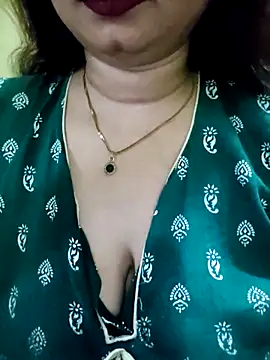 Snapshot of PARI51 chatting on 05.03.26 PARI51 online show from 05.03.26