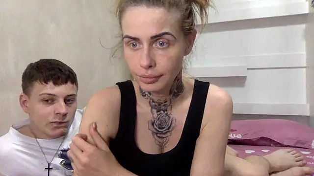 Snapshot of Carlos18loverboyfriend chatting on 04.01.26 Carlos18loverboyfriend online show from 04.01.26