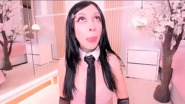 Snapshot of SalemBlackrose chatting on 02.04.26 SalemBlackrose online show from 02.04.26