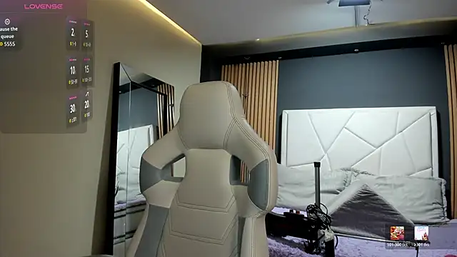 MiaTorres4 online show from 03.21.26