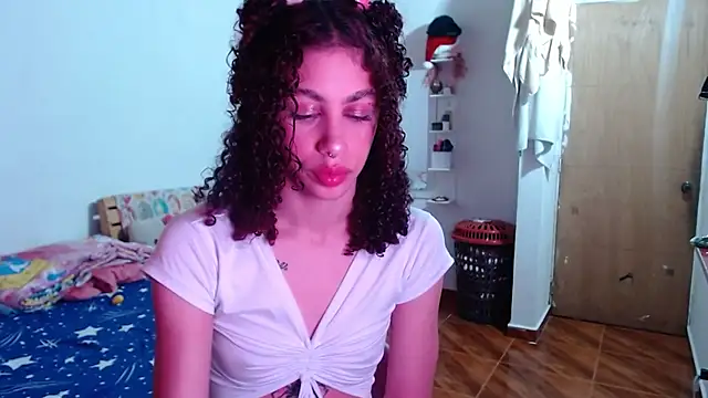Snapshot of _Shanell chatting on 04.29.26 Shanell online show from 04.29.26