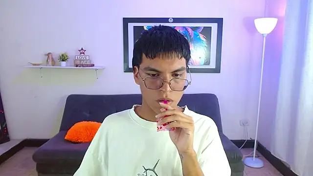 Maecum18 online show from 03.23.26