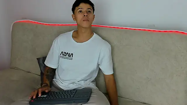  Alex Colton online show from 07.06.26