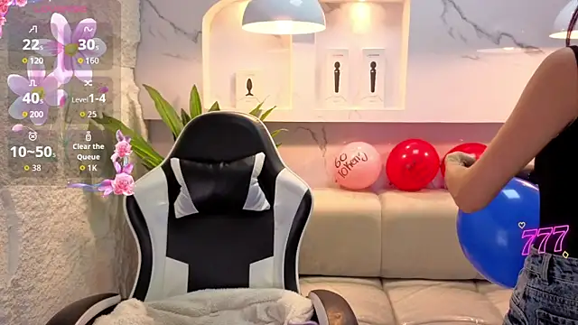 Snapshot of aurora_tp chatting on 02.13.26 aurora tp online show from 02.13.26