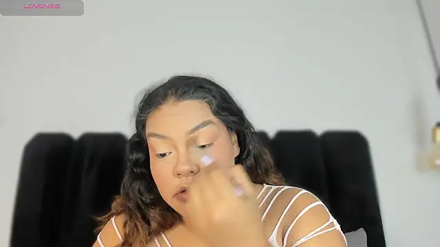 Amaranoir- online show from 03.11.26