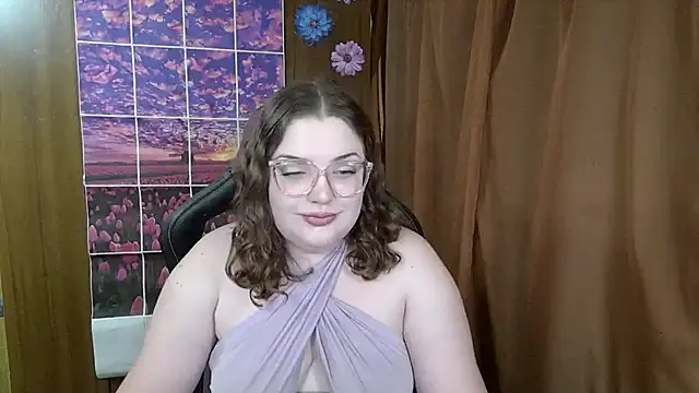 Snapshot of Teasing_Dora chatting on 06.26.26 Teasing Dora online show from 06.26.26
