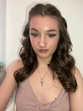 Green eyes lady online show from 02.03.26