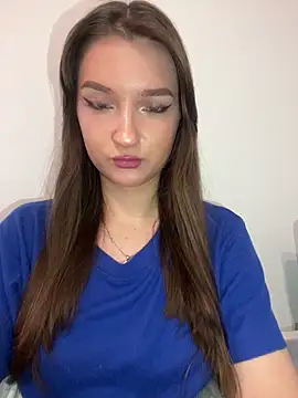 Green eyes lady online show from 02.16.26